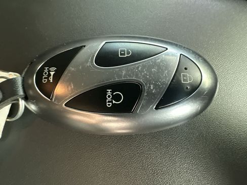 Used 2025 Hyundai Kona SEL FWD image 28