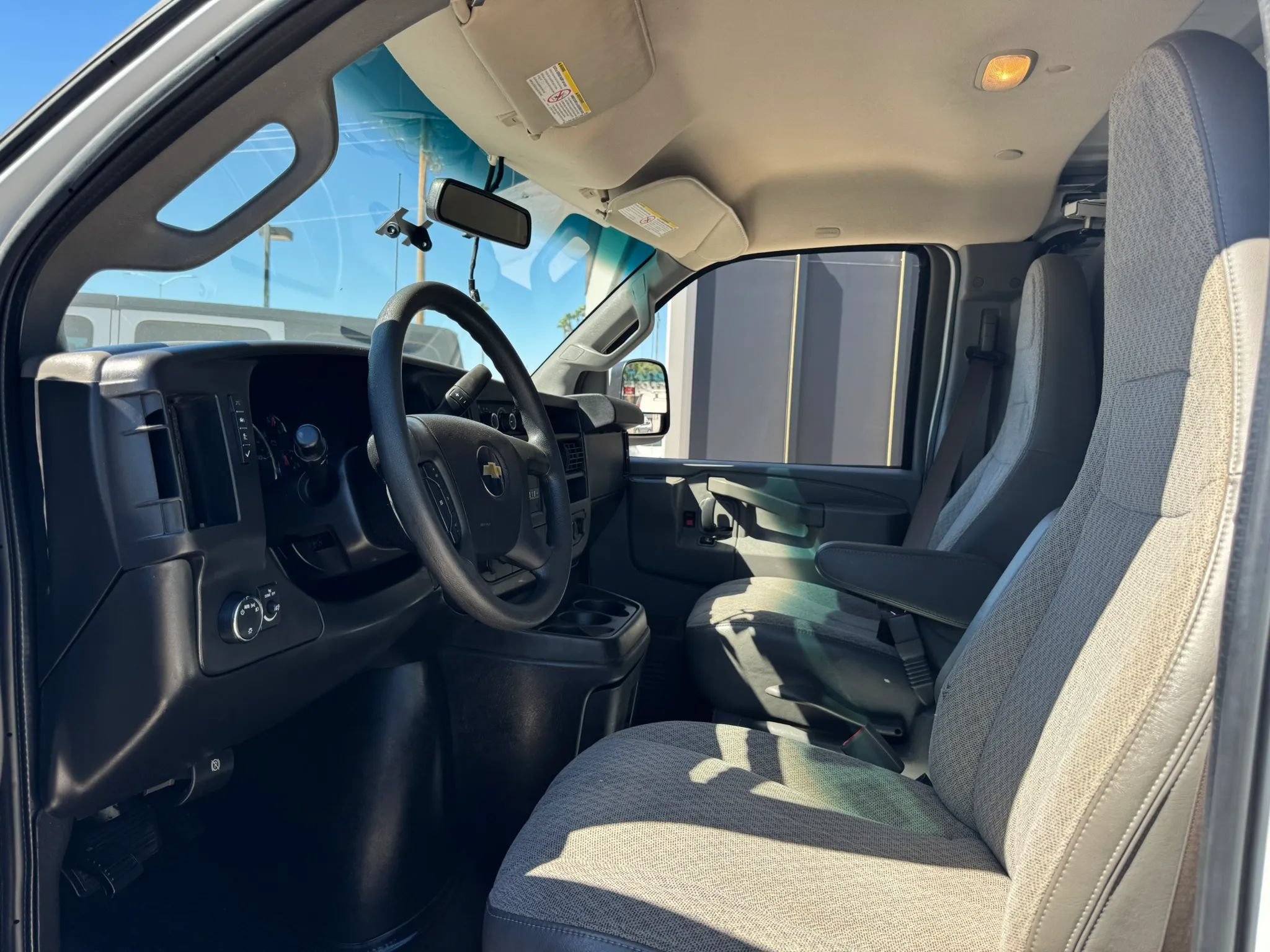 Used 2019 Chevrolet Express 2500 w/ Driver Convenience Package RWD image 10