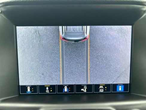 Used 2022 GMC Terrain SLT w/ Infotainment Package II AWD/4WD image 28