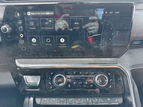 Used 2024 GMC Sierra 1500 Denali Ultimate AWD/4WD image 13