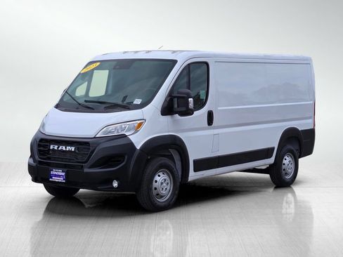 Used 2023 RAM ProMaster 2500 w/ Driver Convenience Group FWD image 6