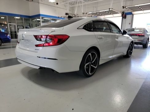 Used 2022 Honda Accord Sport image 5