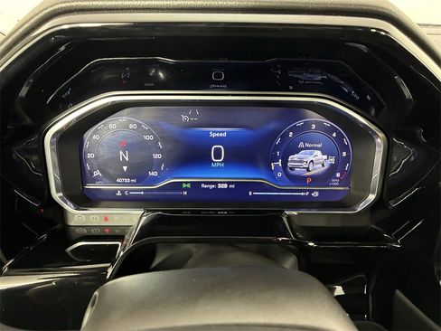 Used 2024 Chevrolet Silverado 1500 RST w/ Z71 Off-Road Package image 30