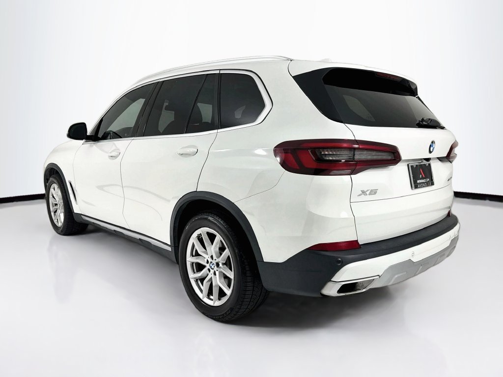 Used 2022 BMW X5 xDrive40i AWD/4WD image 3