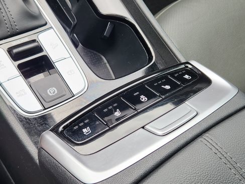 Used 2022 Hyundai Santa Cruz Limited AWD/4WD image 13