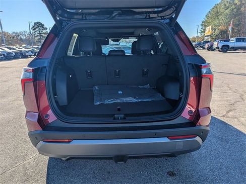 New 2026 Chevrolet Equinox LT w/ Convenience Package II image 32