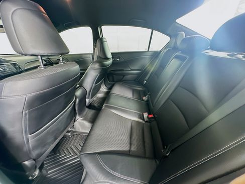 Used 2016 Honda Accord Sport image 25
