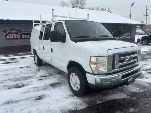 Used 2009 Ford E-250 and Econoline 250 E 250 3dr Cargo Van image 2