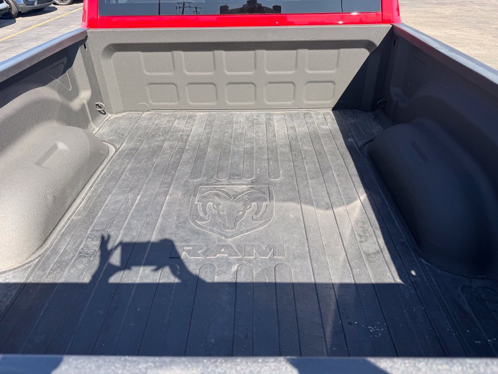 Used 2013 RAM 1500 Express RWD image 17