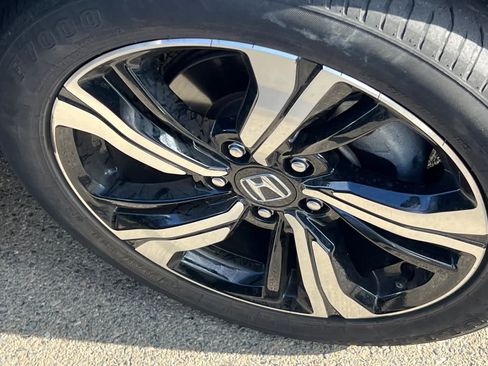 Used 2017 Honda Civic Touring image 15