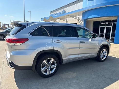 Used 2019 Toyota Highlander Limited AWD/4WD image 5