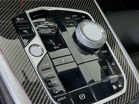 Used 2025 BMW X7 M60i w/ Executive Package image 18