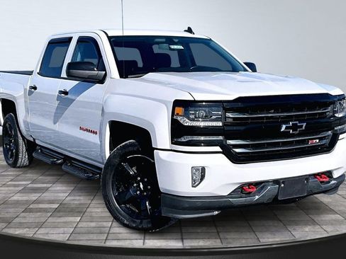 Used 2018 Chevrolet Silverado 1500 LTZ Z71 w/ Redline Edition AWD/4WD image 5