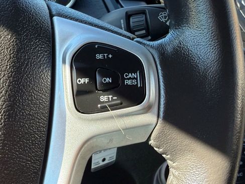 Used 2015 Ford Fiesta SE image 24