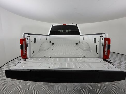 Used 2025 Ford F250 King Ranch image 8