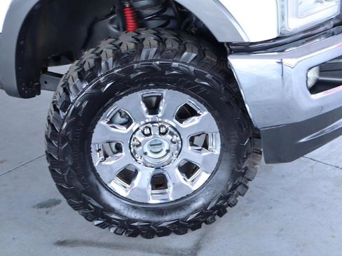 Used 2017 Ford F350 Lariat w/ Lariat Ultimate Package AWD/4WD image 3