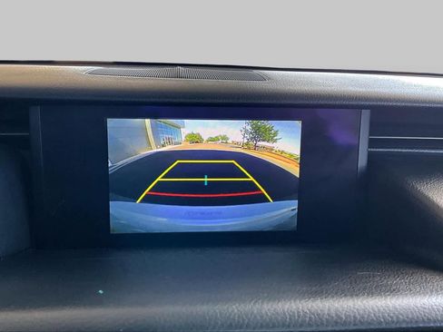 Used 2017 Lexus IS 200t w/ Premium Package RWD image 27