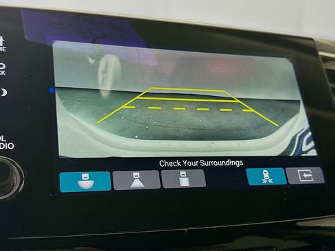 Used 2020 Honda Pilot Touring image 14