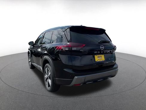 Used 2026 Nissan Rogue SL AWD/4WD image 10