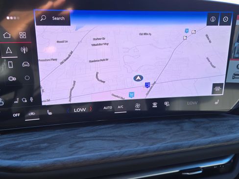 Used 2025 Audi Q5 Premium w/ Convenience Package image 22