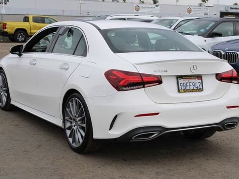 Used 2022 Mercedes-Benz A 220 image 3