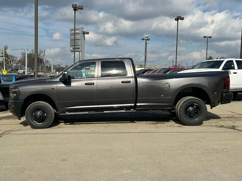 New 2026 RAM 3500 Tradesman image 10