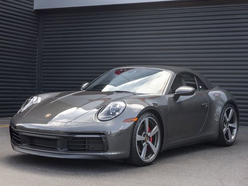 Certified 2021 Porsche 911 Carrera S RWD image 1