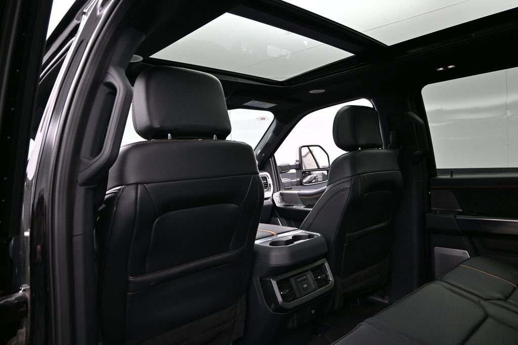 Used 2024 Ford F250 Platinum AWD/4WD image 23