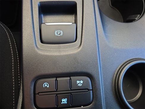 Used 2024 Ford Ranger XL image 18