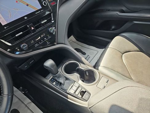 Used 2022 Toyota Camry XSE w/ Navigation Package image 29