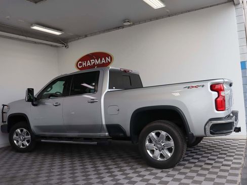 Used 2020 Chevrolet Silverado 2500 LTZ w/ LTZ Premium Package image 3