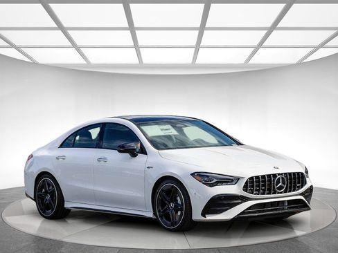 New 2026 Mercedes-Benz CLA 35 AMG 4MATIC image 5