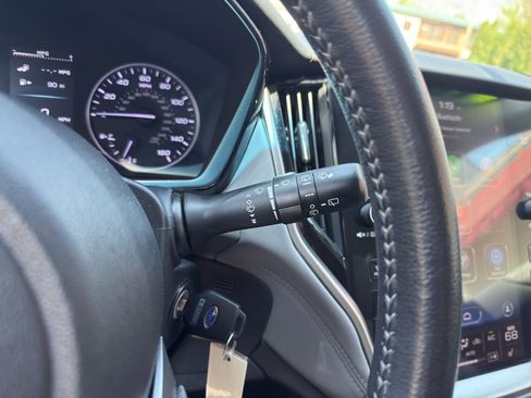 Used 2020 Subaru Outback Premium image 19