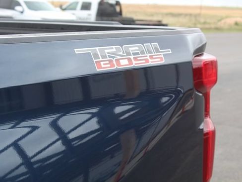 Used 2020 Chevrolet Silverado 1500 LT Trail Boss AWD/4WD image 14
