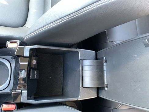 Used 2023 Toyota Corolla Cross XLE image 26