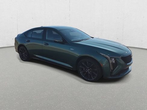 New 2026 Cadillac CT5 V image 3