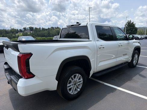 Used 2024 Toyota Tundra SR5 w/ SR5 Premium Package AWD/4WD image 5