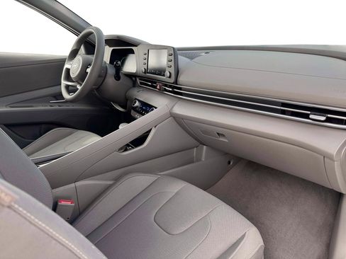 New 2026 Hyundai Elantra Hybrid image 15