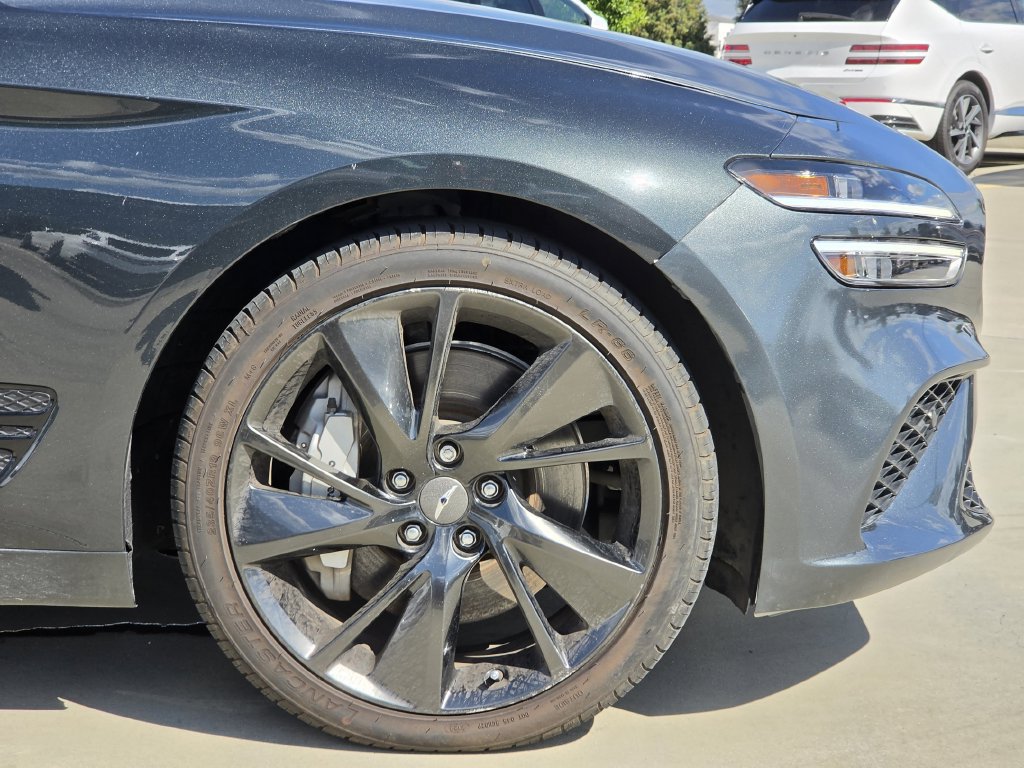 Used 2023 Genesis G70 3.3T w/ Sport Prestige Package RWD image 10