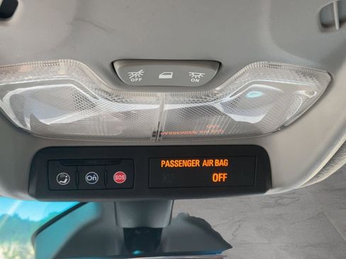 Used 2021 Chevrolet Bolt Premier w/ Infotainment Package image 26