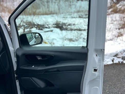 Used 2018 Mercedes-Benz Metris image 24
