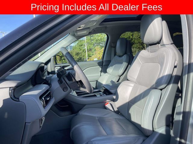 Used 2020 Lincoln Aviator Reserve w/ Equipment Group 201A RWD image 22