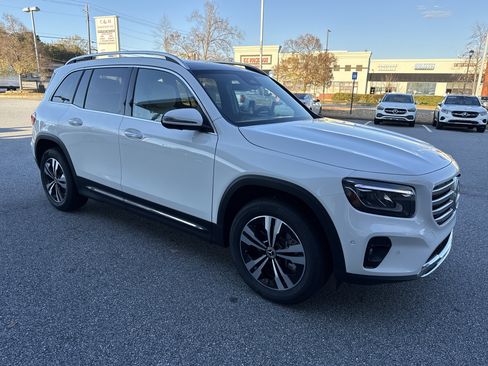 New 2026 Mercedes-Benz GLB 250 image 7