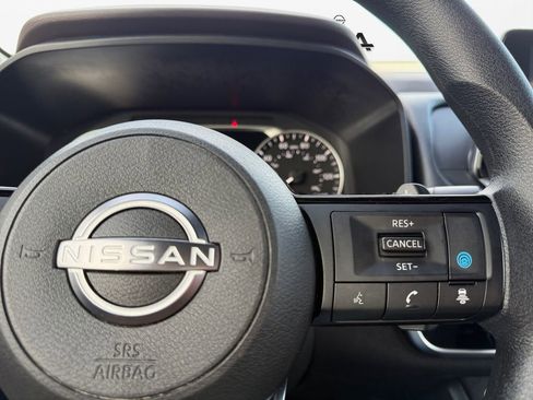 Certified 2023 Nissan Rogue SV image 26