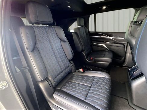 Used 2026 Cadillac Escalade IQ Sport 1 AWD/4WD image 20