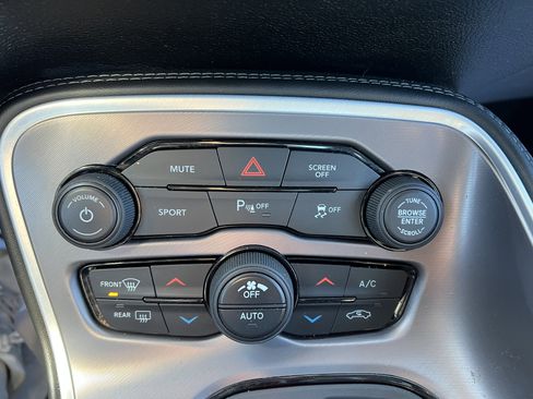 Used 2022 Dodge Challenger R/T image 22