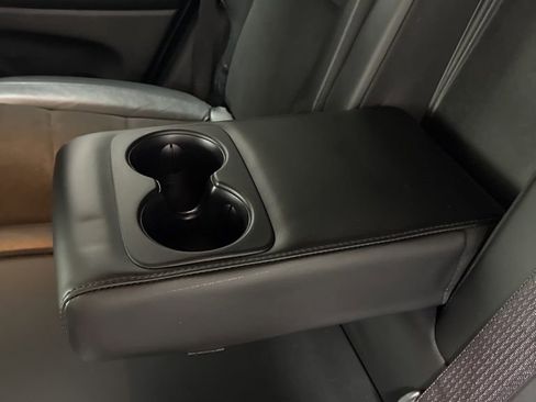 Used 2021 Jeep Grand Cherokee Laredo X image 24