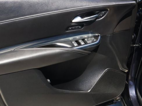 Used 2023 Cadillac XT4 Premium Luxury image 20