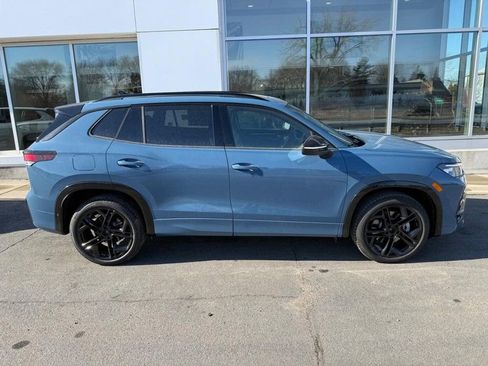 New 2026 Volkswagen Tiguan SE R-Line image 2