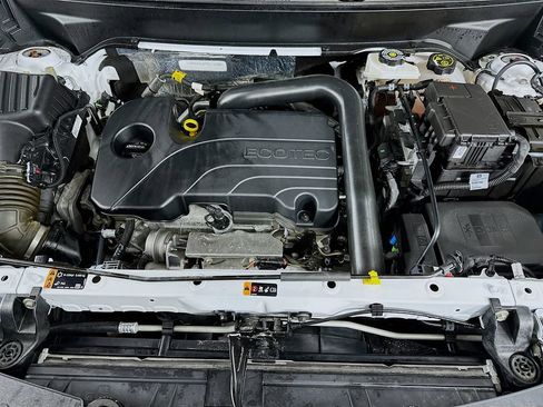 Used 2024 Chevrolet Equinox LT image 36